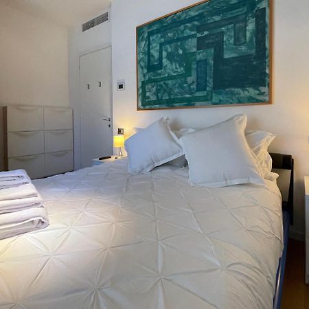 Suite Porta Romana Милан Экстерьер фото